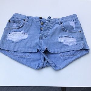 AMUSE SOCIETY distressed denim short shorts